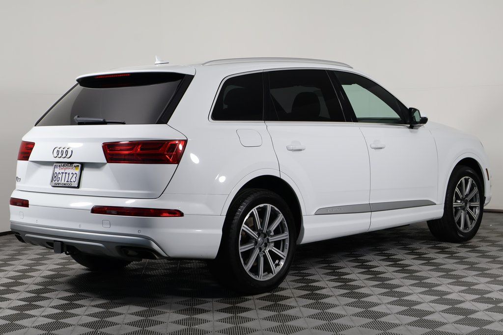 Thumbnail: 2019 Audi Q7 - 4
