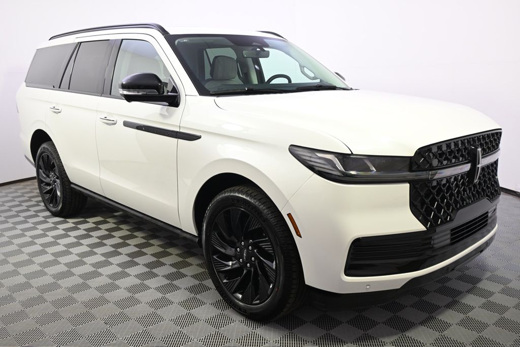 New 2026 White Lincoln Reserve image 8