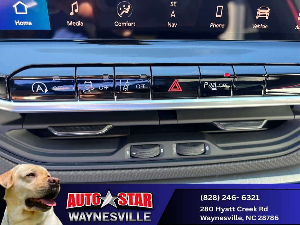 new 2026 Jeep Compass car, priced at $31,990