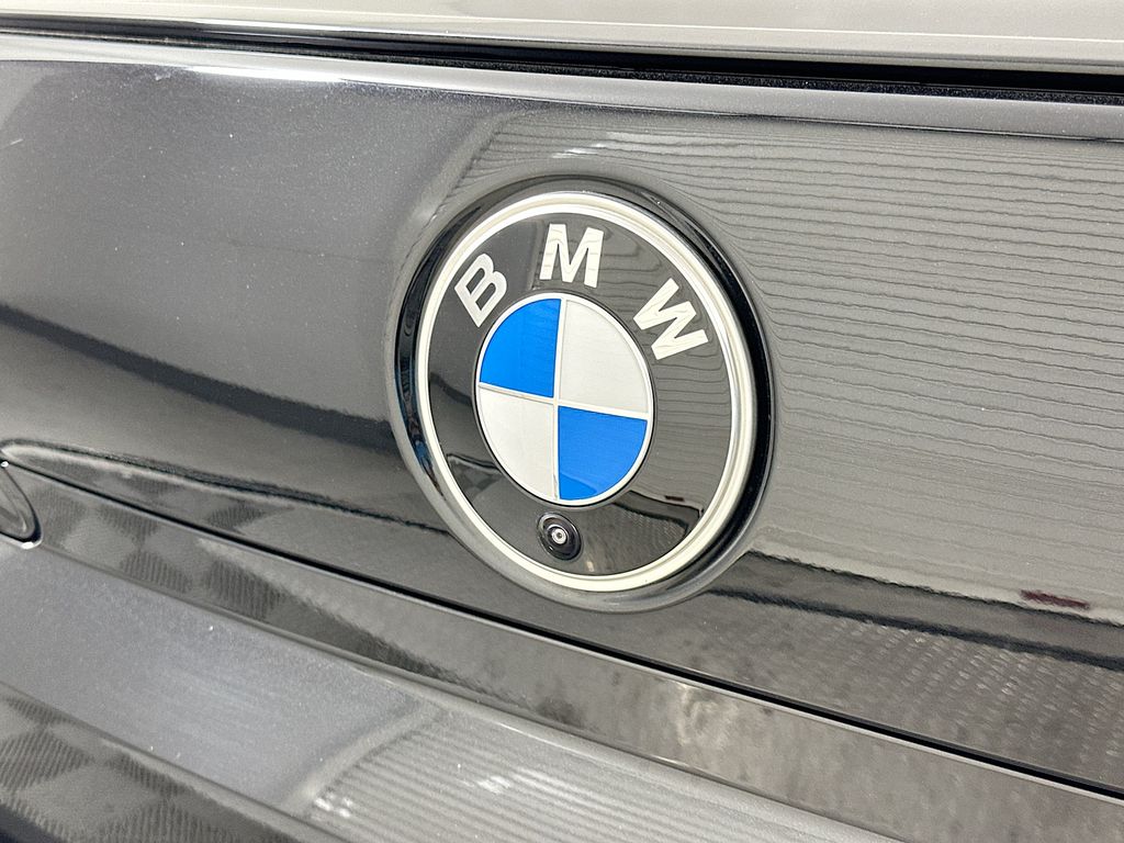 Thumbnail: 2025 BMW 7 Series - 22