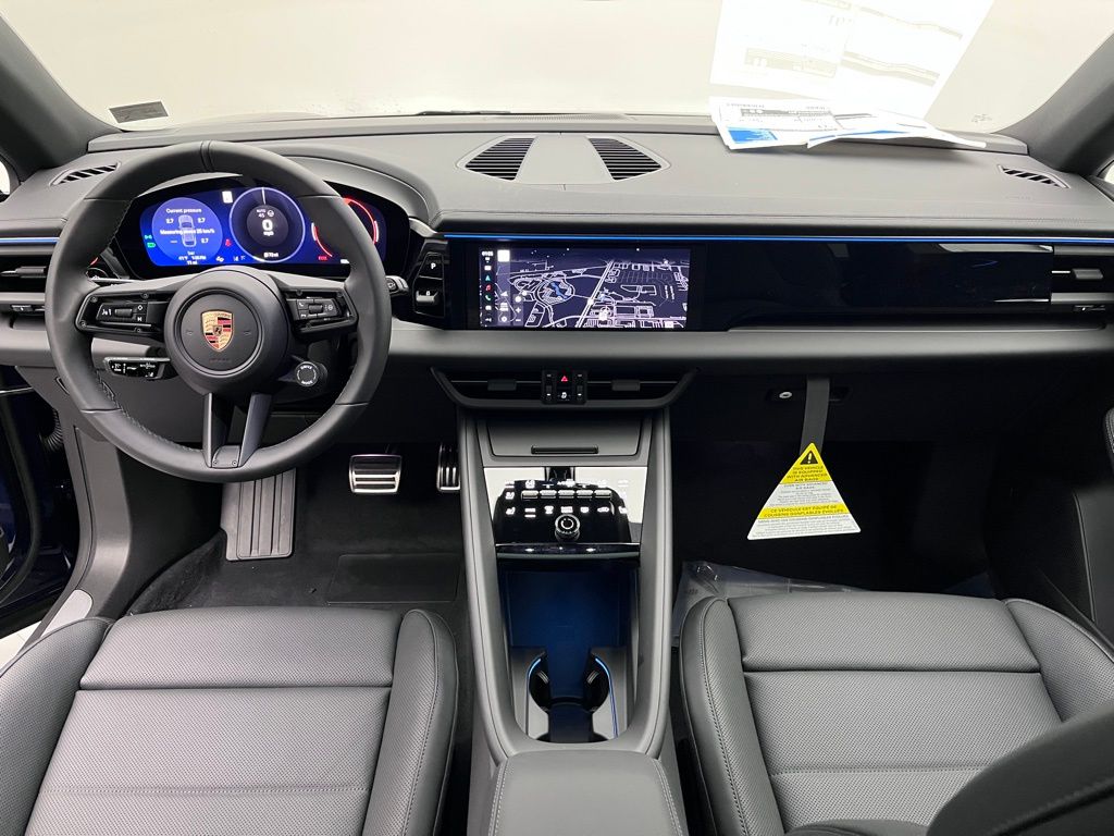 Thumbnail: 2025 Porsche Macan - 18