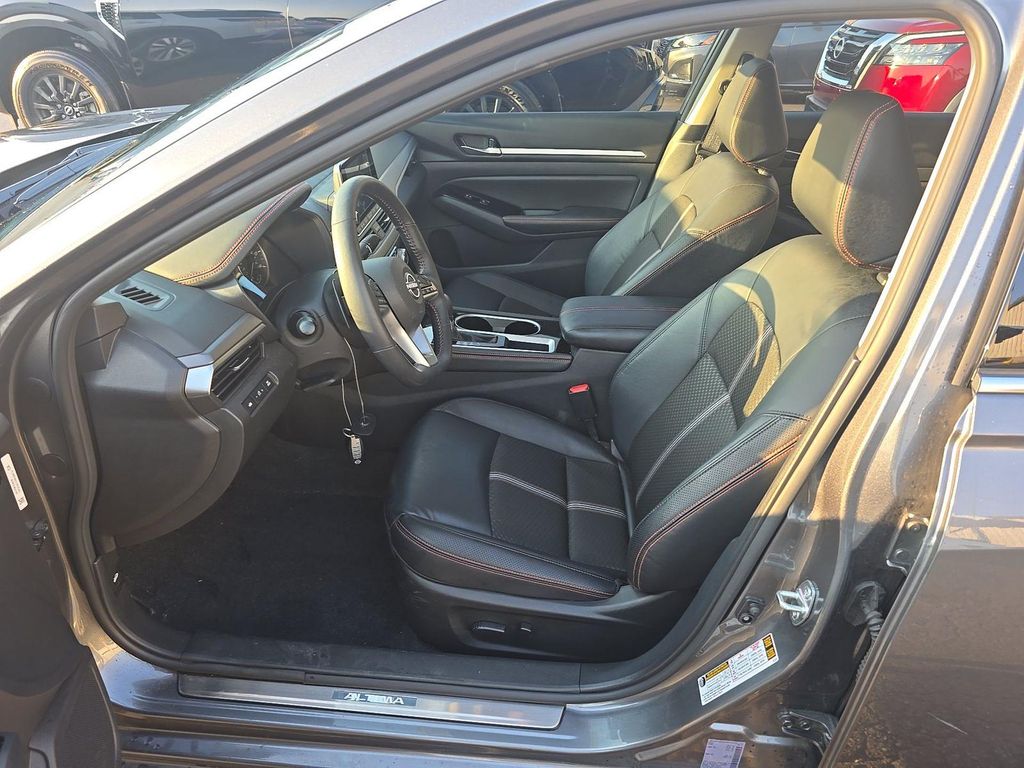 2025 Nissan Altima