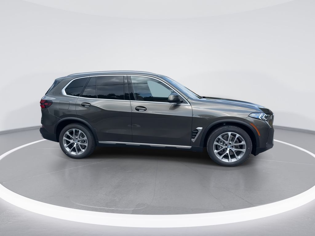 Thumbnail: 2026 BMW X5 - 9