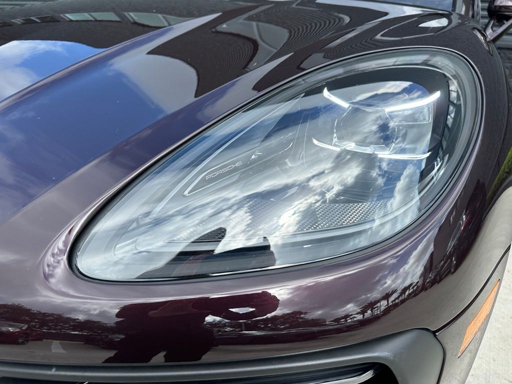 Thumbnail: 2026 Porsche Macan - 13