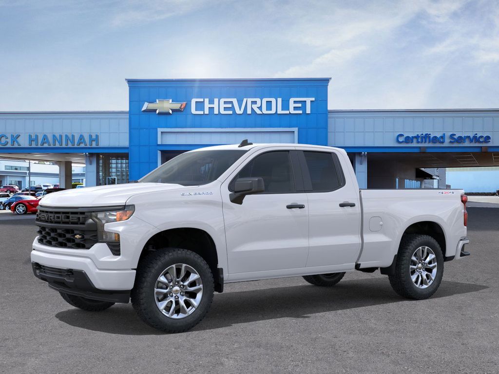 2026 Chevrolet Silverado 1500 Custom photo 2