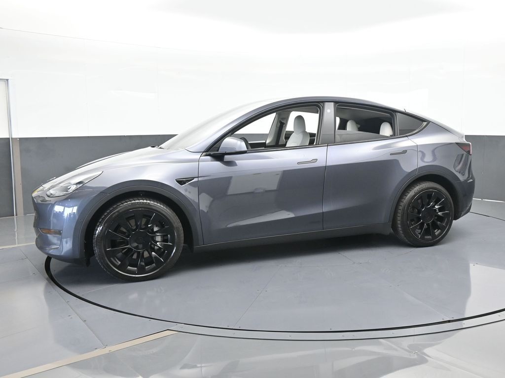 Used 2022 Tesla Model Y Long Range with VIN 7SAYGDEE3NF451817 for sale in Miami Lakes, FL