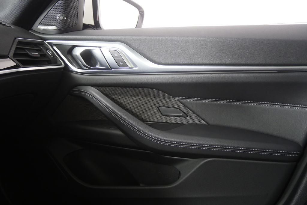 Thumbnail: 2023 BMW i4 - 24