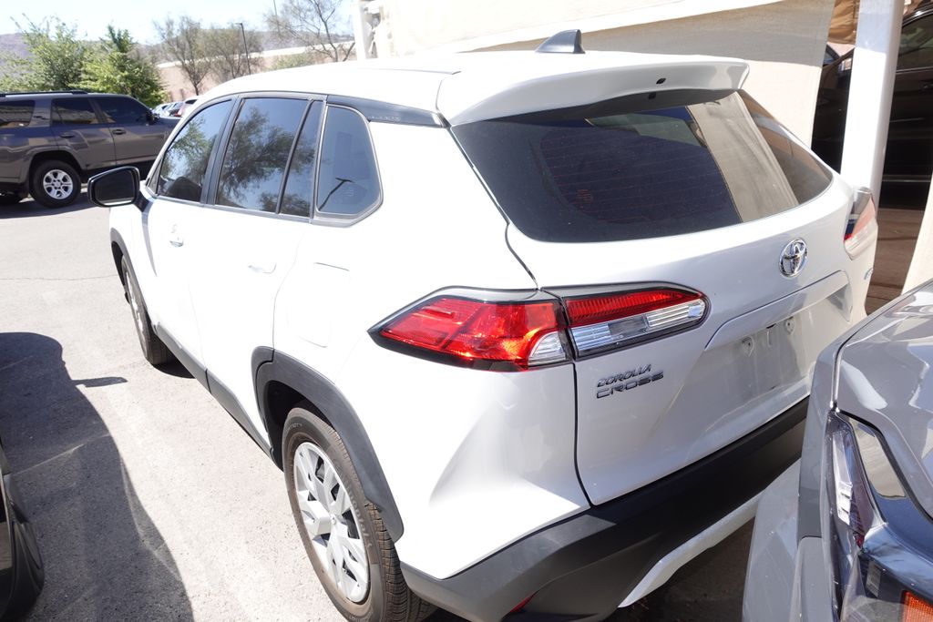 2022 Toyota Corolla Cross L AWD's photo