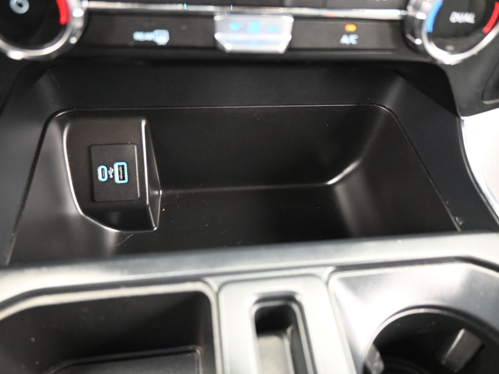 Used 2024 Silver Metallic Ford XLT image 30