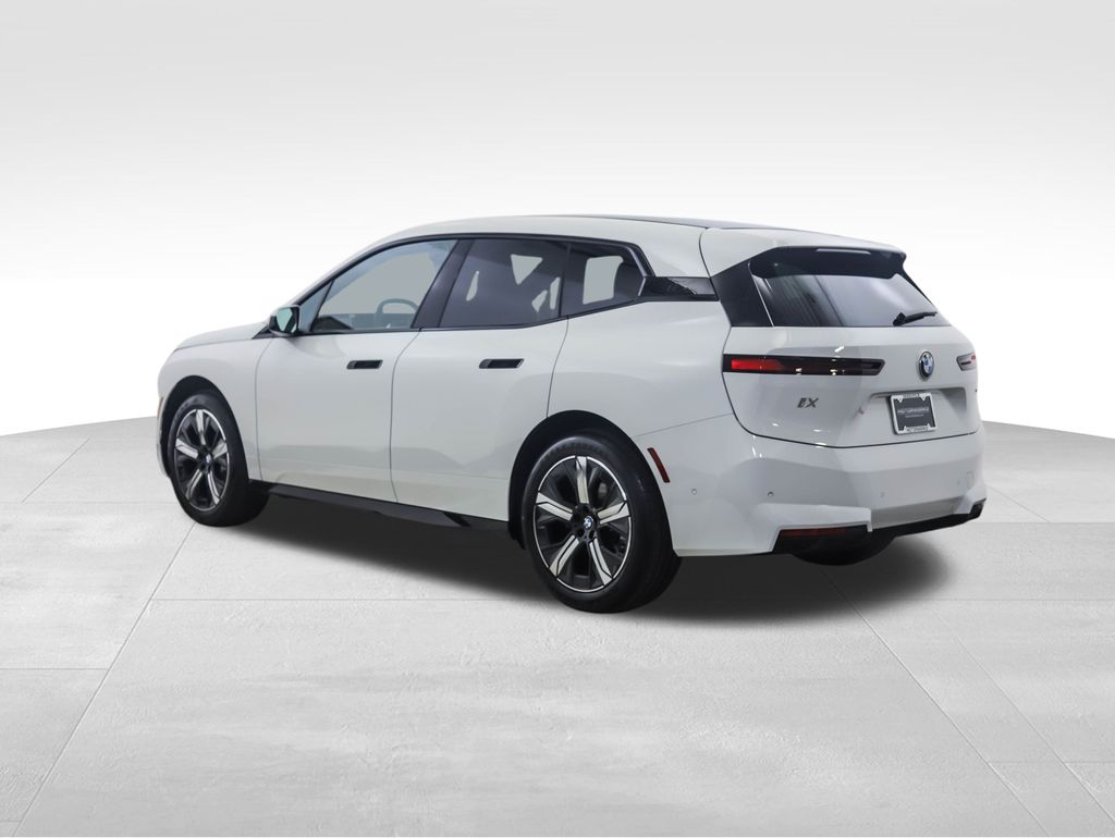 Thumbnail: 2026 BMW iX - 4