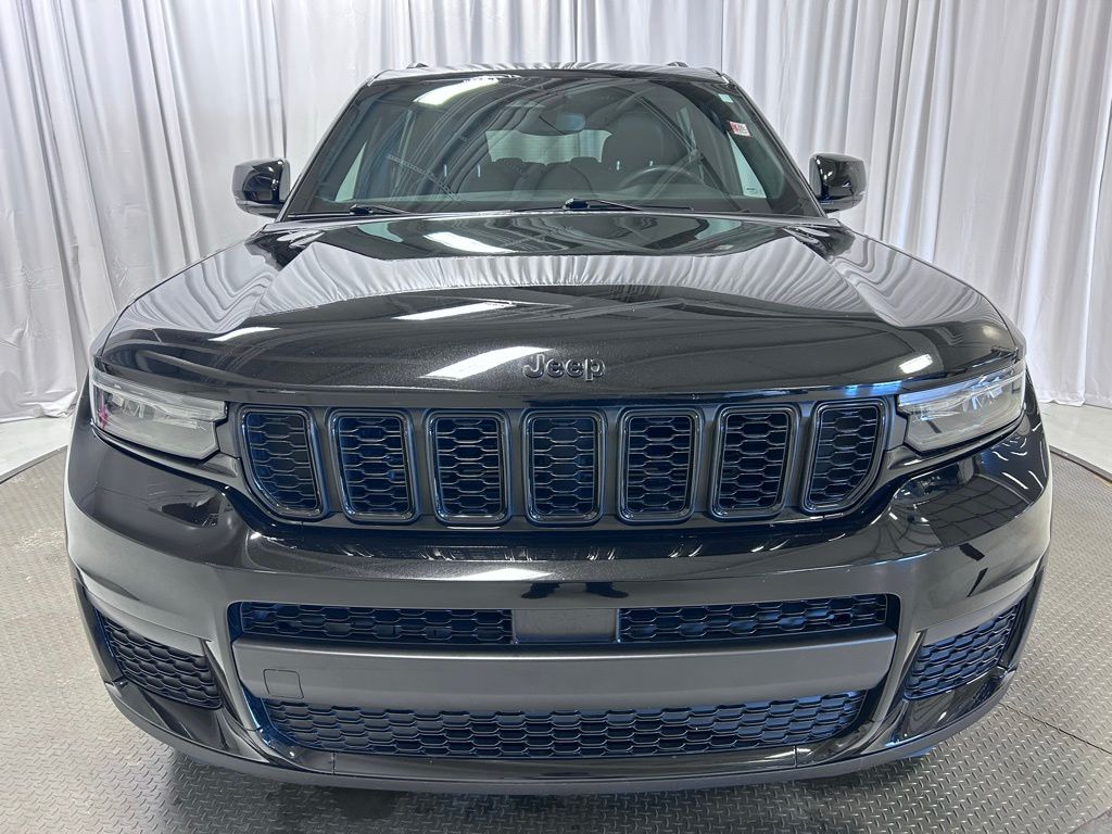 used 2023 Jeep Grand Cherokee L car, priced at $30,295