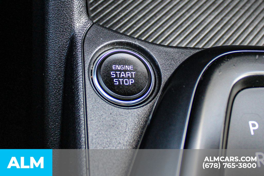 Used 2025 Blue Kia LXS image 28