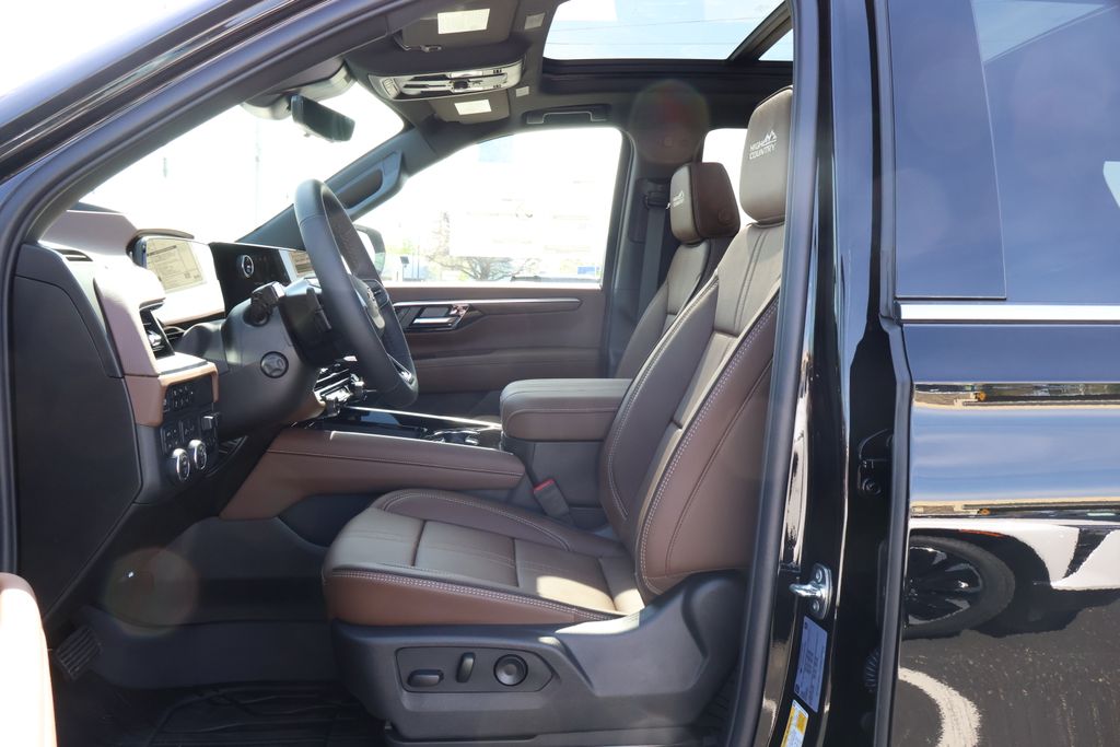 2025 Chevrolet Tahoe High Country 13