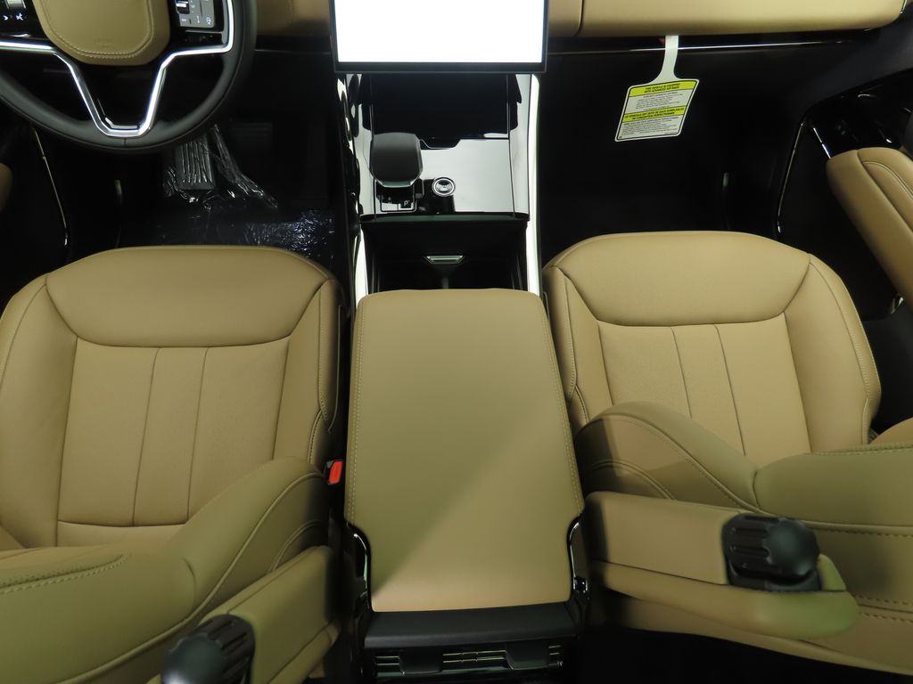 Thumbnail: 2025 Land Rover Range Rover Sport - 17