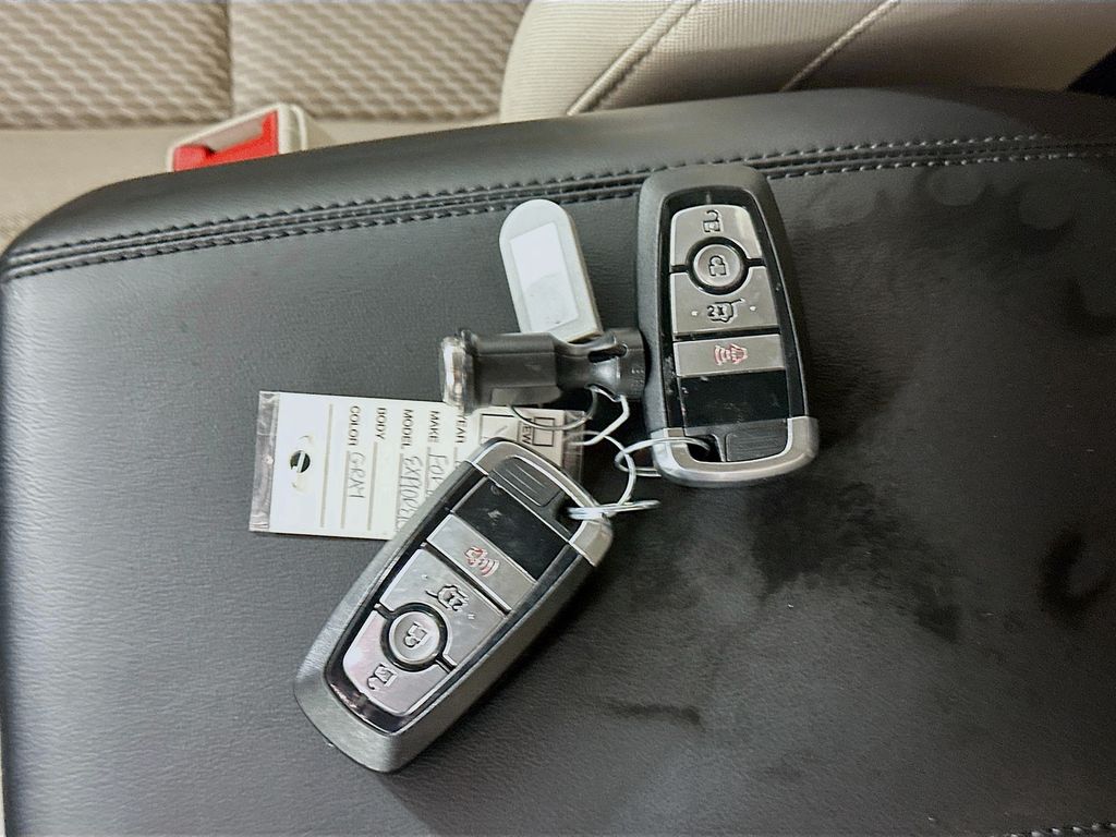 Used 2023 Gray Ford XLT image 35