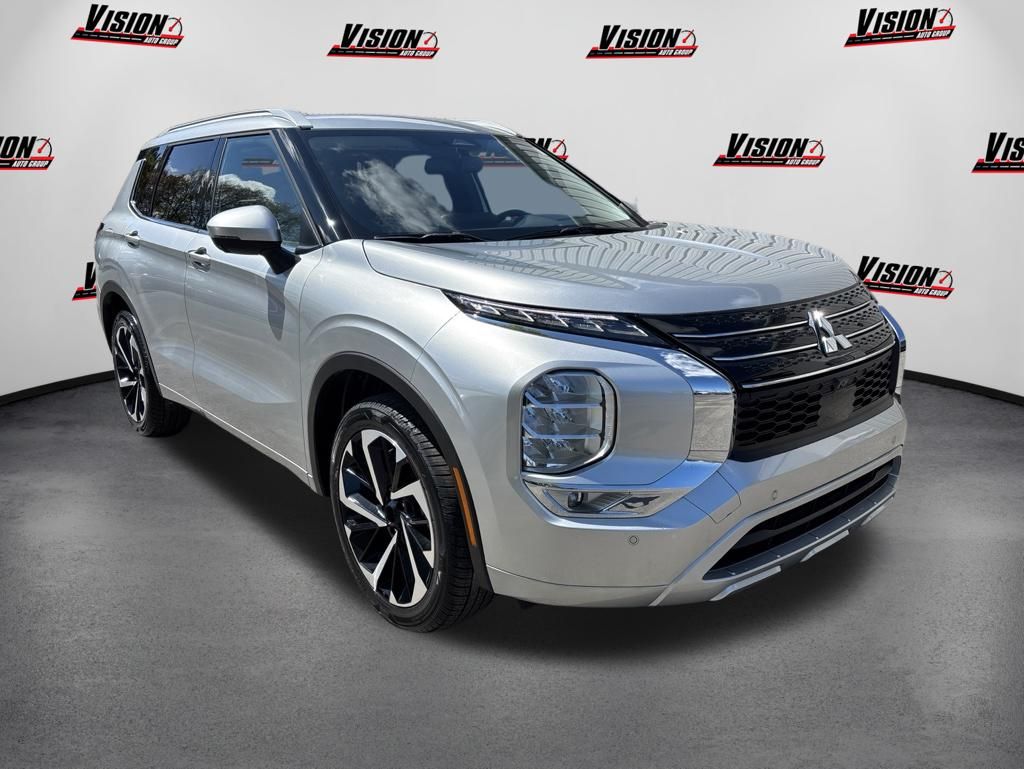 Certified Used 2024 Silver Mitsubishi SEL image 7