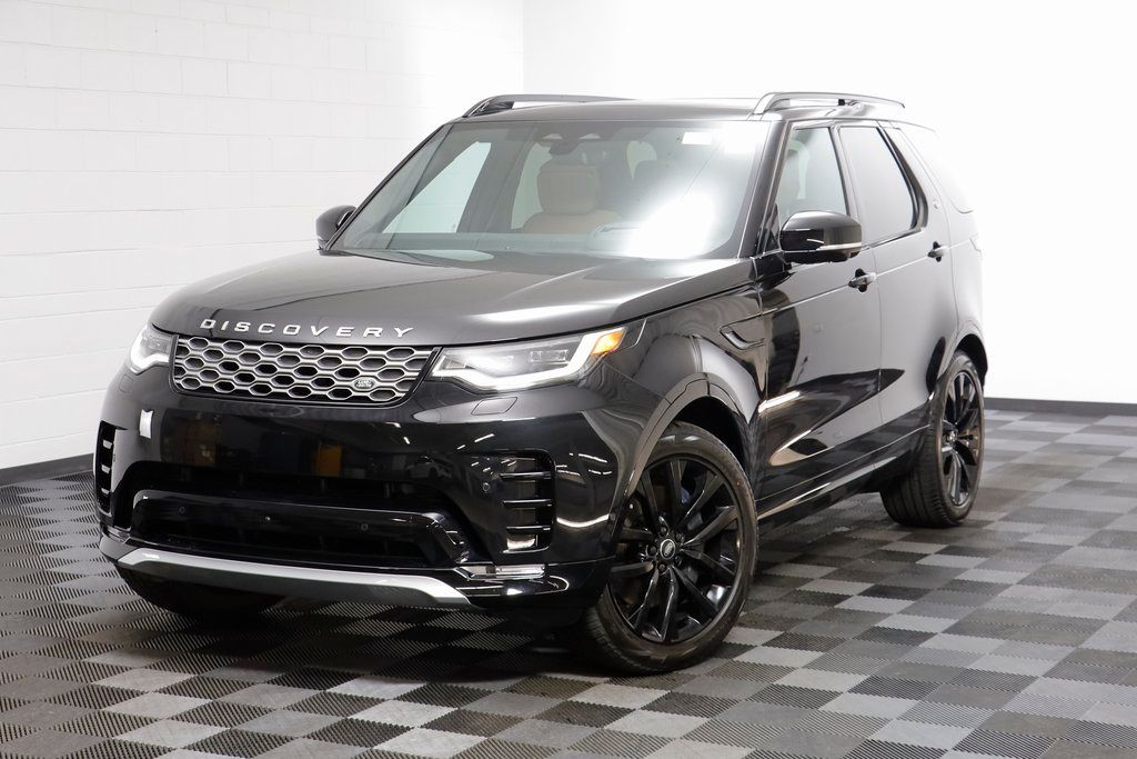 2026 Land Rover Discovery P360 Tempest Edition AWD