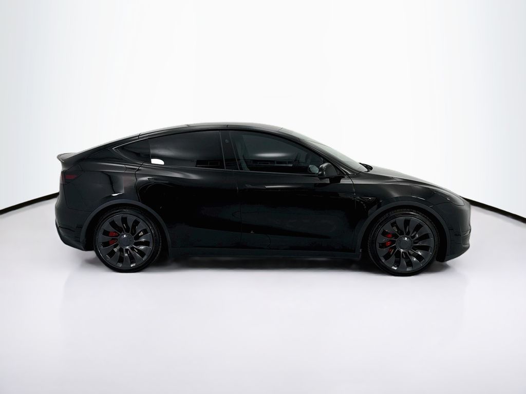 Thumbnail: 2023 Tesla Model Y - 4