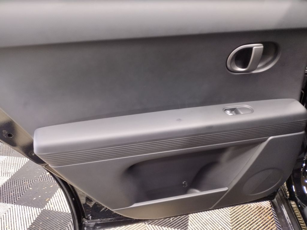 2026 Hyundai IONIQ 5 SE Standard Range