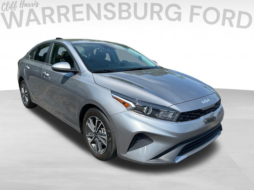 Steel Gray 2024 Kia Forte Sedan Front-Wheel Drive Continuously Variable Transmission