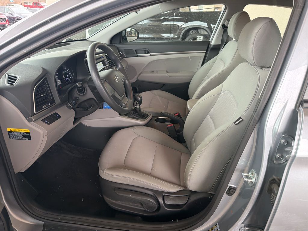 Thumbnail: 2017 Hyundai Elantra - 16