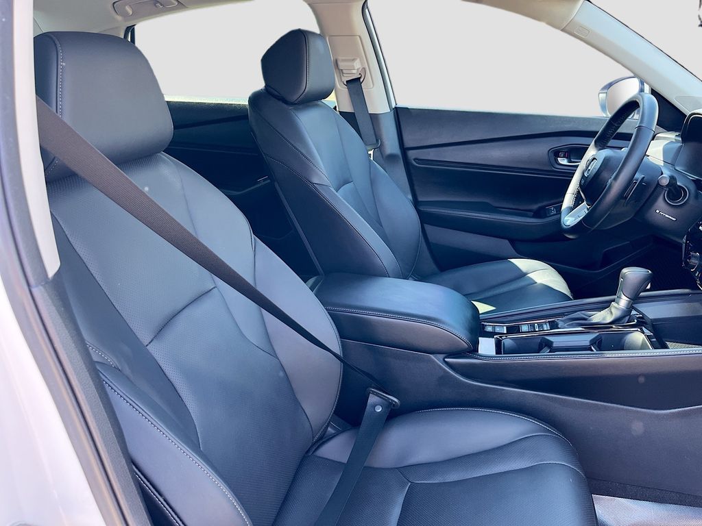 Used 2025  Honda Touring image 29