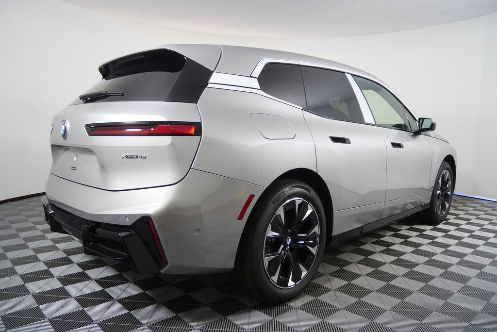 Thumbnail: 2026 BMW iX - 3