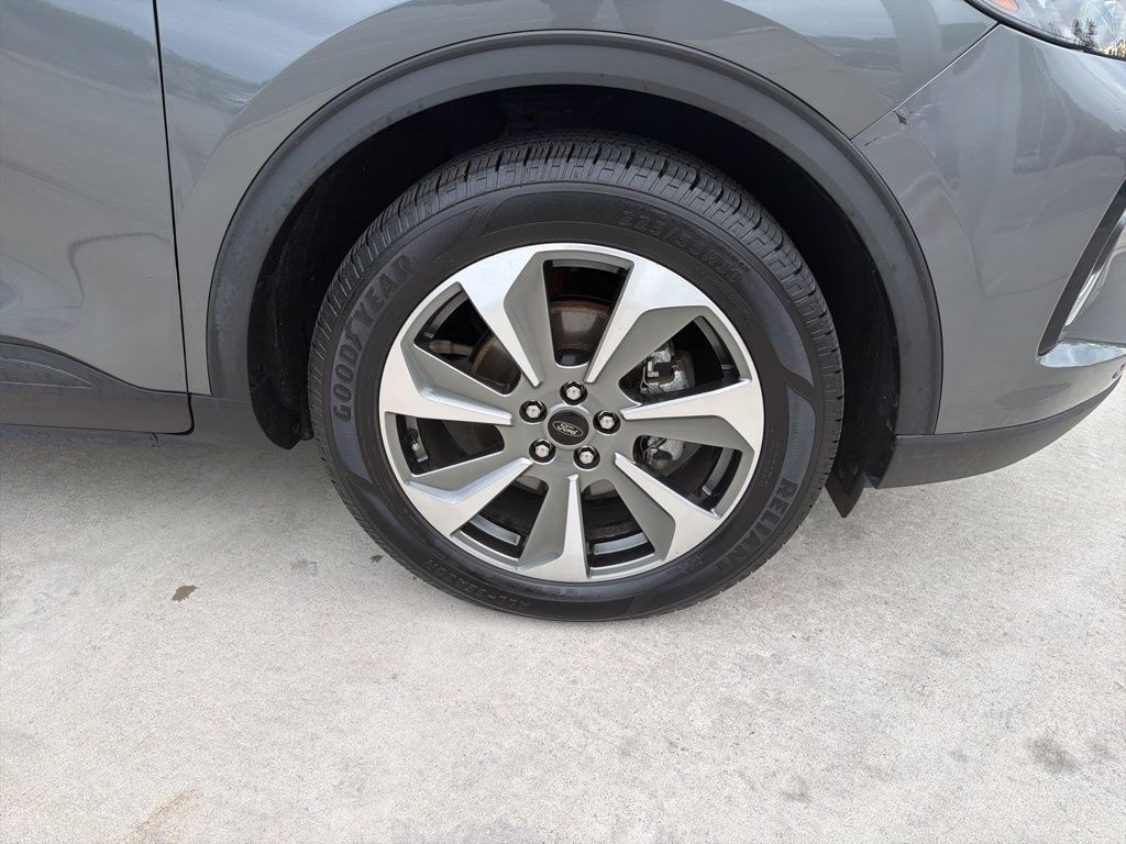 2023 Ford Escape Platinum