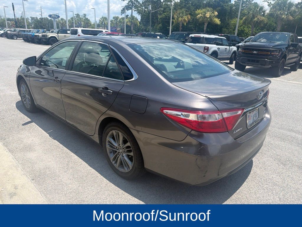 2017 Toyota Camry SE