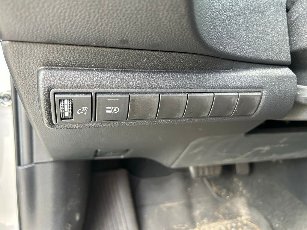 Thumbnail: 2023 Toyota Corolla - 16