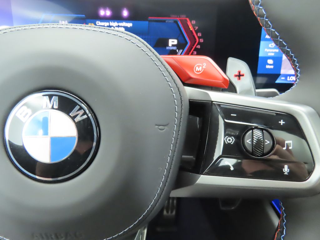Thumbnail: 2026 BMW M5 - 12