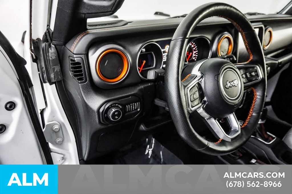 Used 2020 White Jeep Mojave image 31