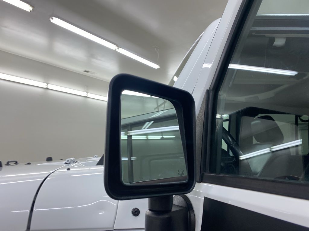 2016 Jeep Wrangler Unlimited Rubicon photo