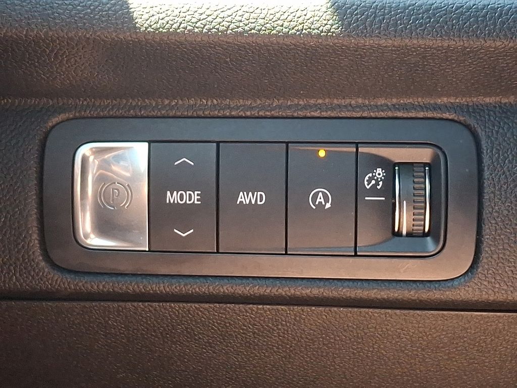 2024 Chevrolet Traverse LT Gray at Carlisle Cadillac Buick GMC