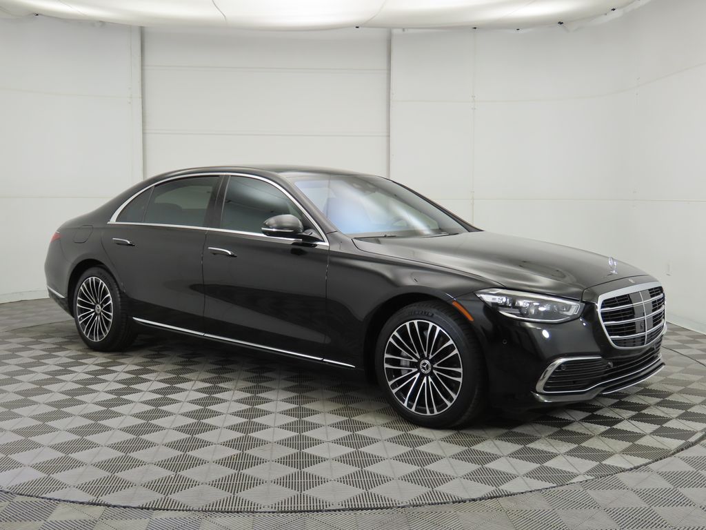 Thumbnail: 2022 Mercedes-Benz S-Class - 3