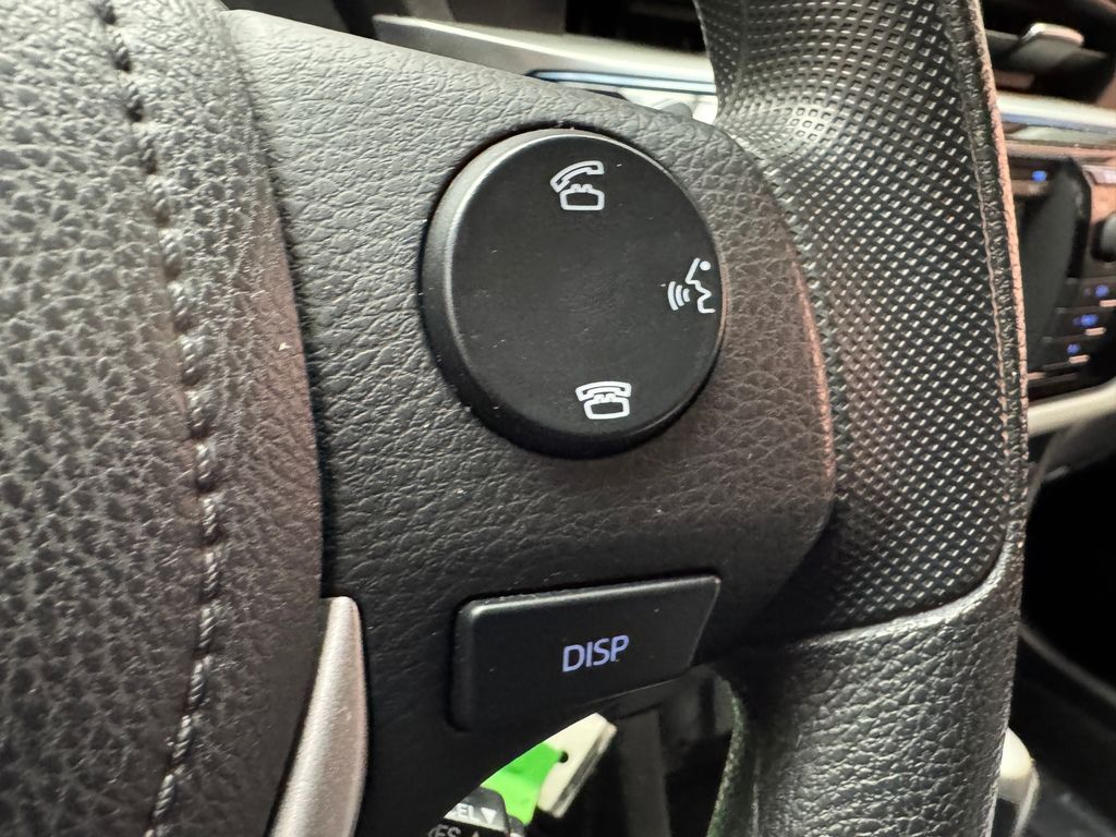 Used 2016 Silver Toyota LE image 14