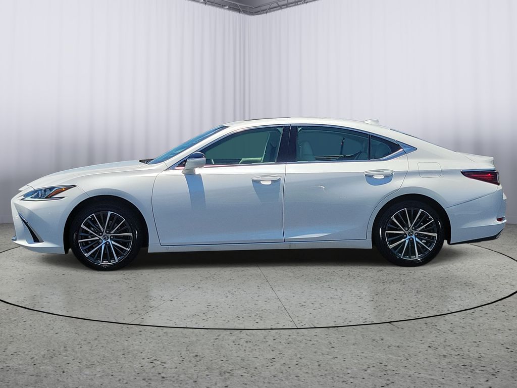 used 2025 Lexus ES car, priced at $45,998