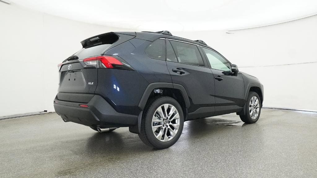 Thumbnail: 2025 Toyota RAV4 - 23