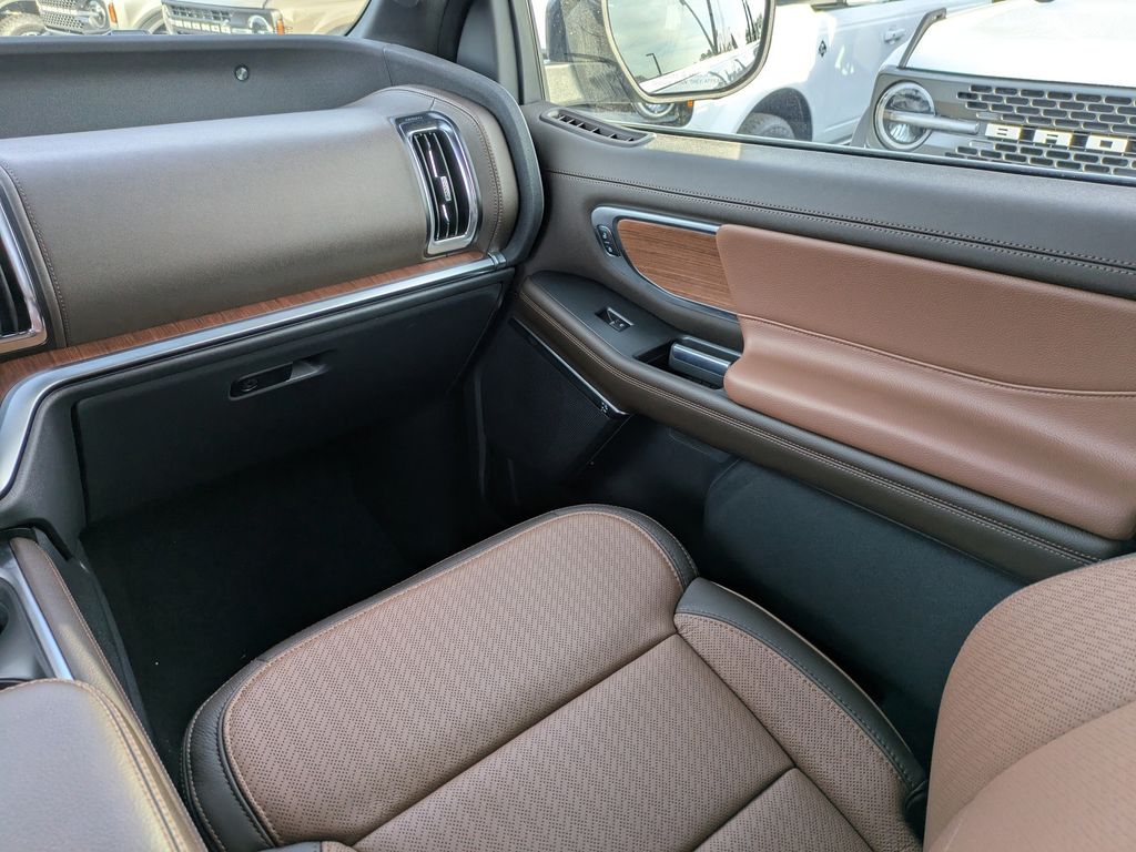 2025 Ford Expedition King Ranch