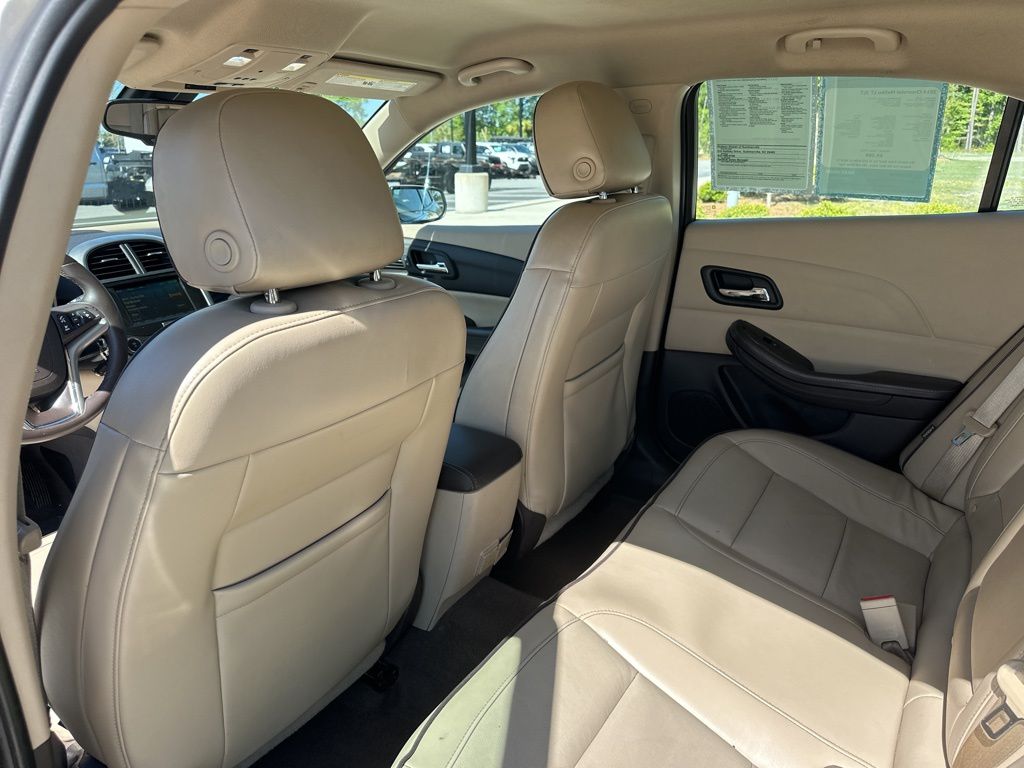 2014 Champagne Silver Metallic Chevrolet Malibu LT FWD Sedan