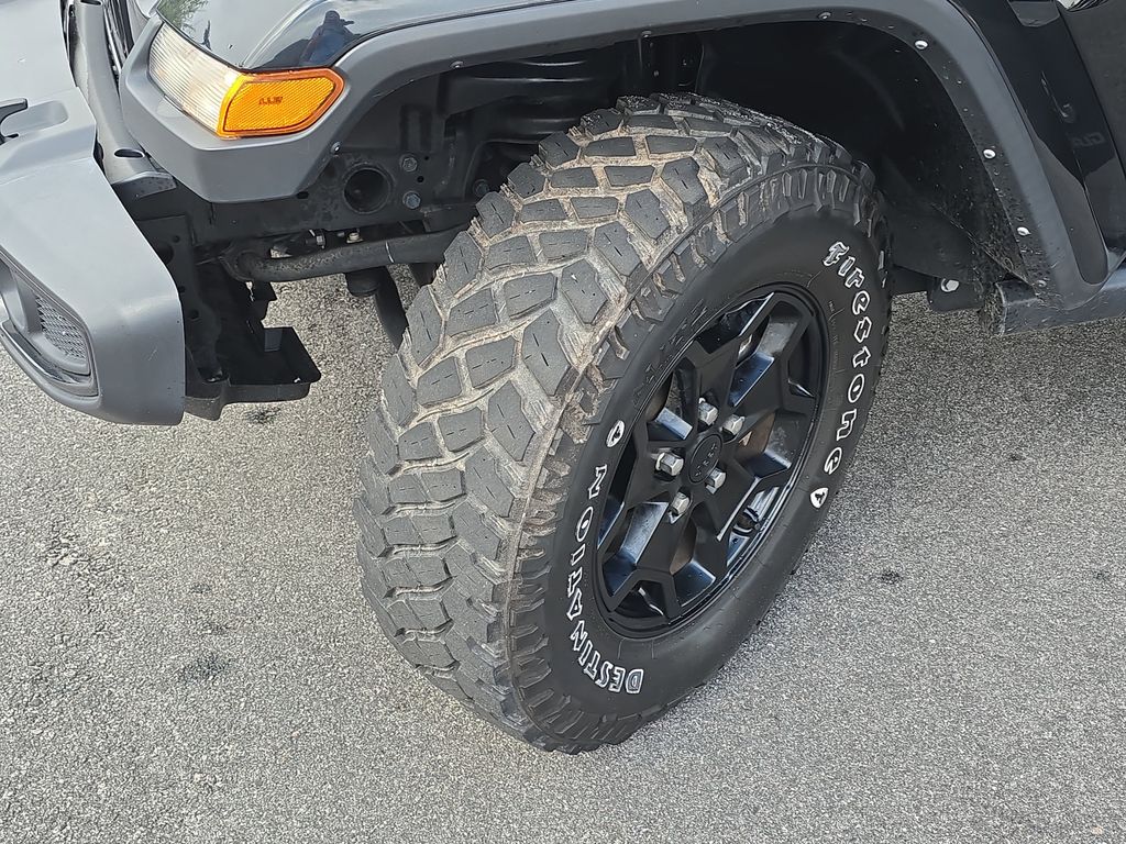 2022 Black Clearcoat Jeep Gladiator Willys 4X4 Truck