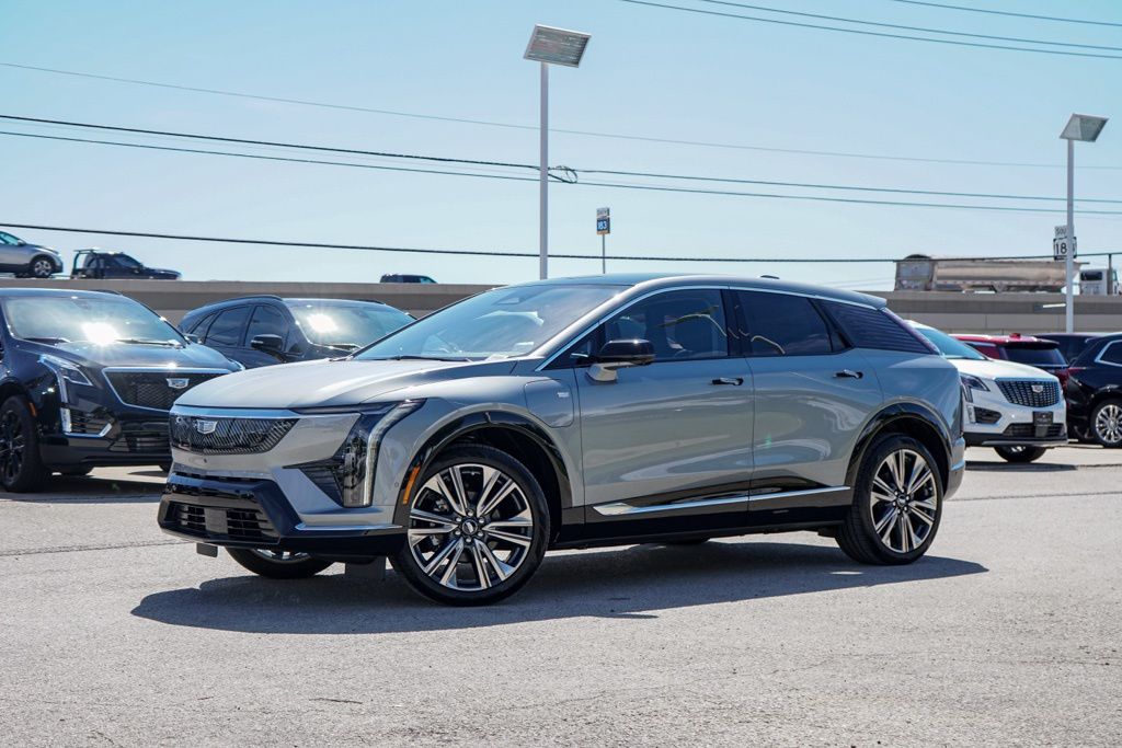 Silver Metallic 2026 Cadillac OPTIQ Premium Luxury AWD SUV / Crossover All-Wheel Drive 1-Speed Automatic
