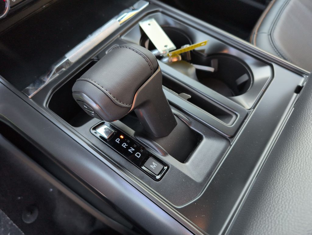 New 2026 White Ford Tremor image 25