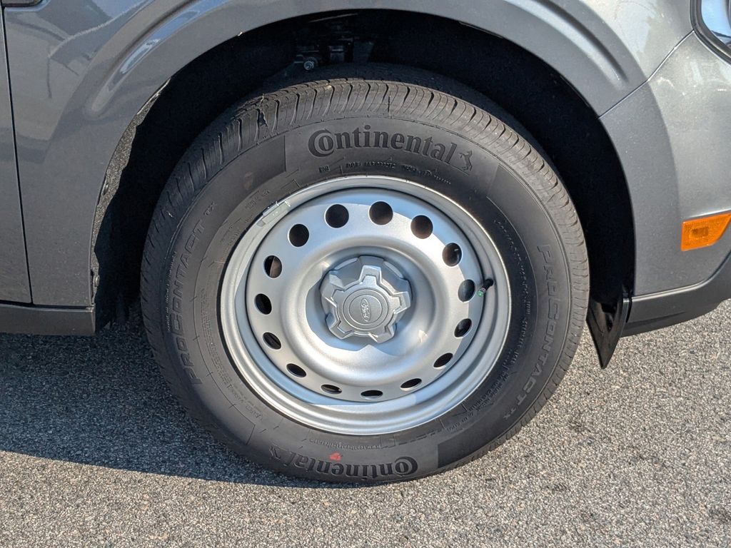 2025 Ford Maverick XL