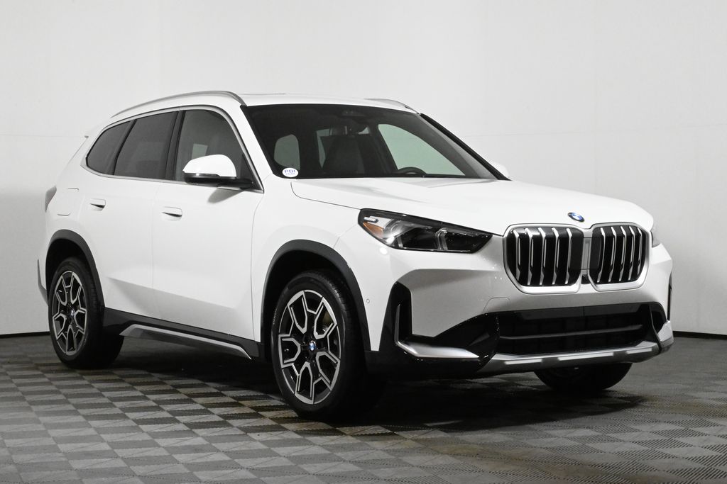 2025 BMW X1 xDrive28i 9