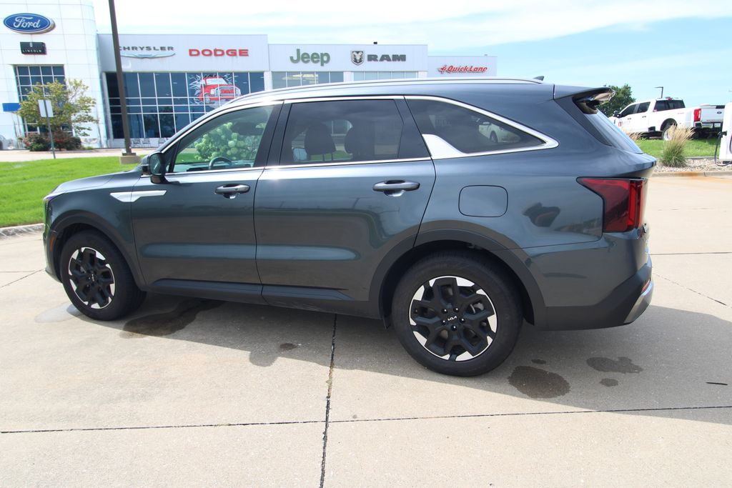 Used 2024 Kia Sorento SUV