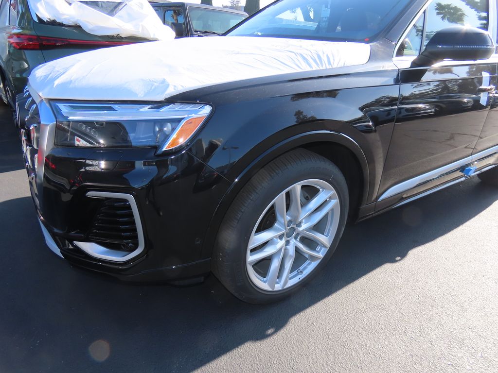 Thumbnail: 2025 Audi Q7 - 2