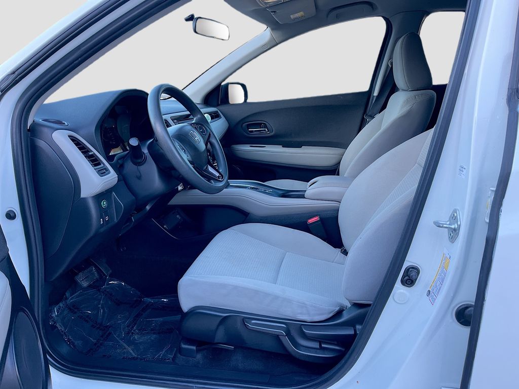 2022 Honda HR-V LX White at AutoSavvy Houston Southwest