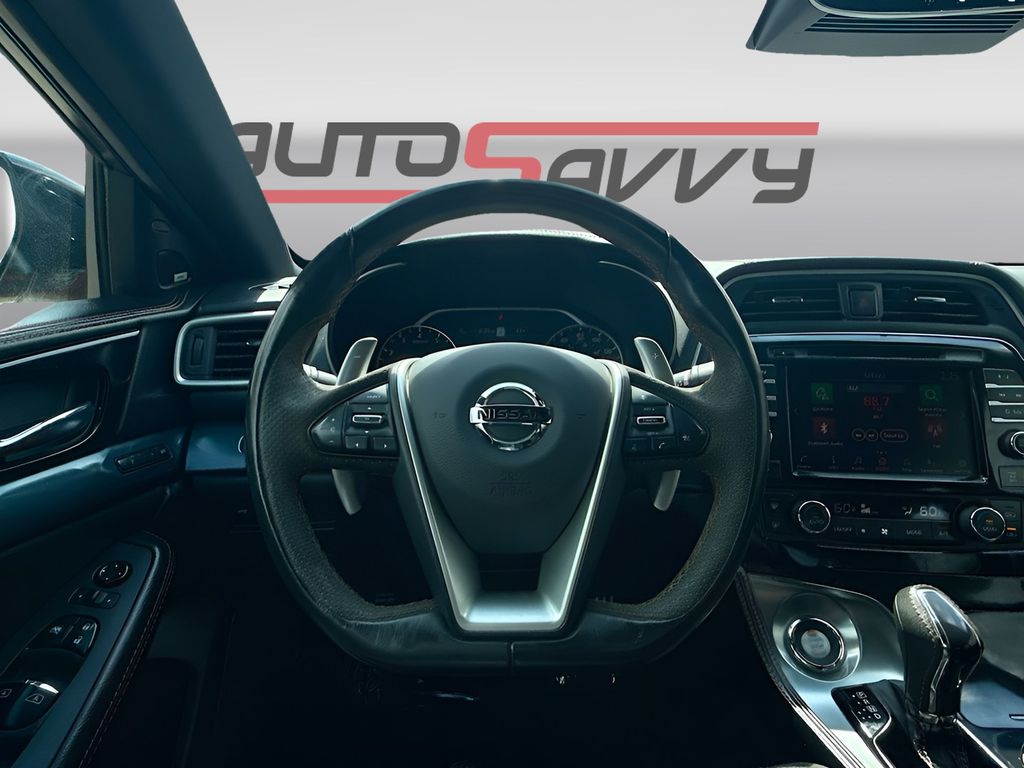 Used 2022 Orange Nissan SR image 11