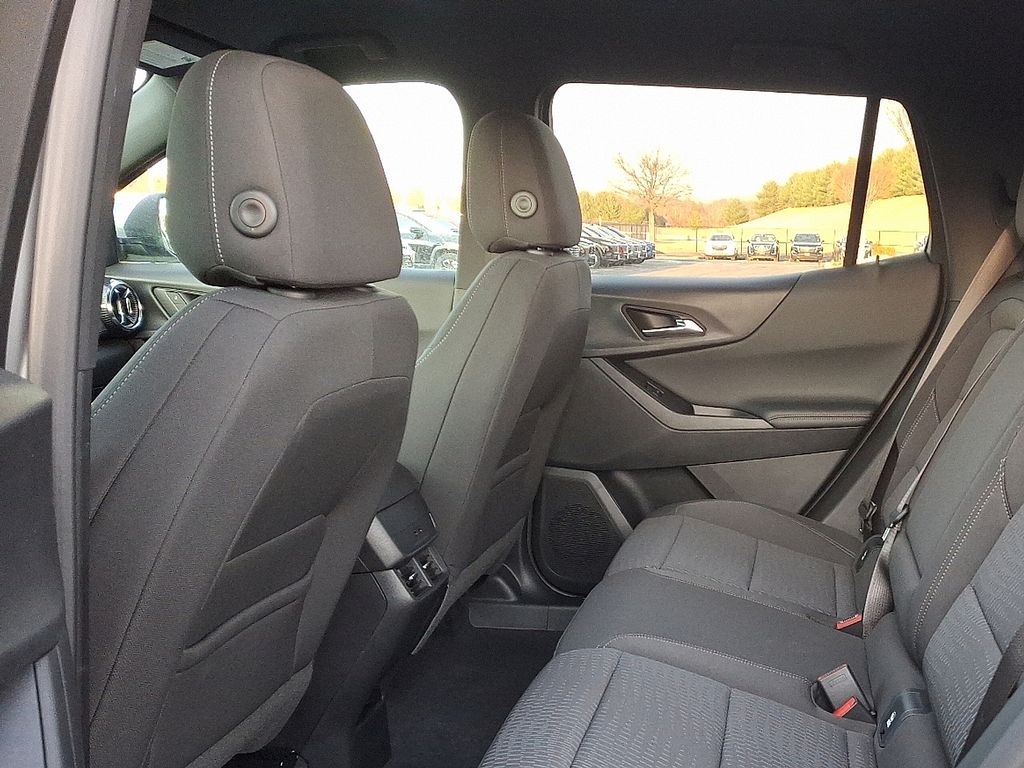 2025 Chevrolet Equinox LT 6